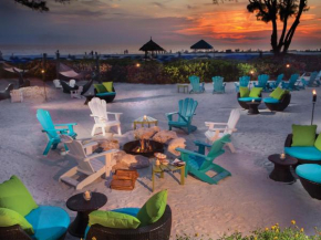 Гостиница Guy Harvey Outpost - A TradeWinds Beach Resort  Сент Пит Бич